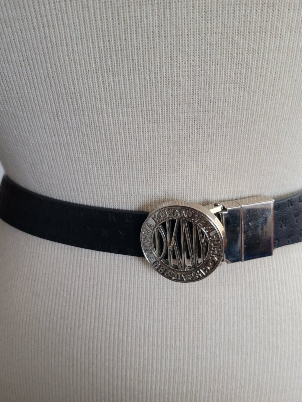 DKNY Black Logo w/Smooth B Silver Logo Buckle Belt (Size: S/M)
